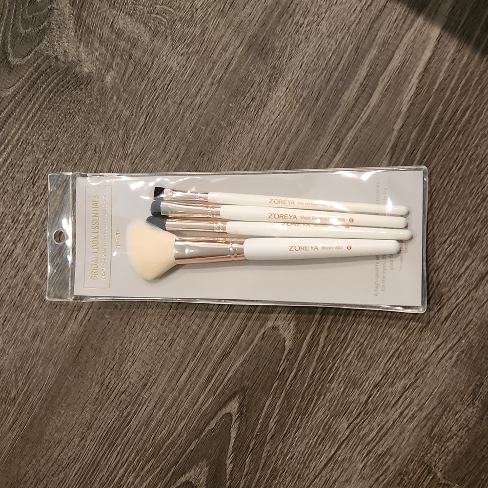 NWT Makeup Brush - Set Of 4